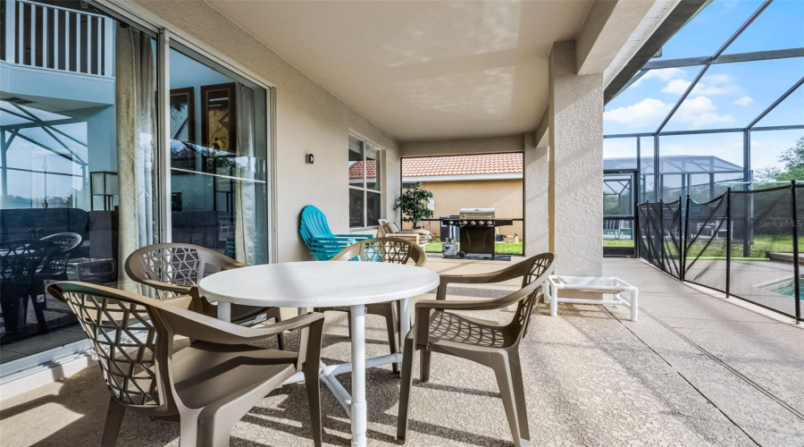 DAVENPORT, Florida 33837, 7 Bedrooms Bedrooms, ,4 BathroomsBathrooms,Residential,For Sale,ROSSO,0,MFRS5127285