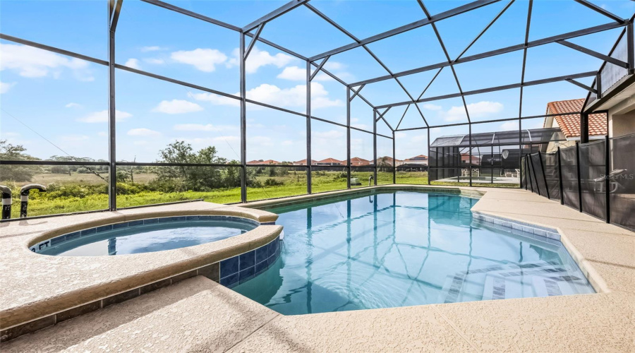 DAVENPORT, Florida 33837, 7 Bedrooms Bedrooms, ,4 BathroomsBathrooms,Residential,For Sale,ROSSO,0,MFRS5127285