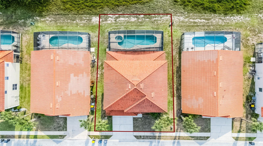 DAVENPORT, Florida 33837, 7 Bedrooms Bedrooms, ,4 BathroomsBathrooms,Residential,For Sale,ROSSO,0,MFRS5127285