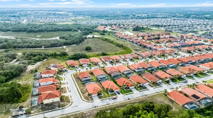 DAVENPORT, Florida 33837, 7 Bedrooms Bedrooms, ,4 BathroomsBathrooms,Residential,For Sale,ROSSO,0,MFRS5127285