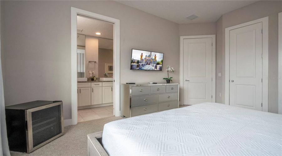 KISSIMMEE, Florida 34747, 4 Bedrooms Bedrooms, ,4 BathroomsBathrooms,Residential,For Sale,SUNNY DREAMS,0,MFRO6310626