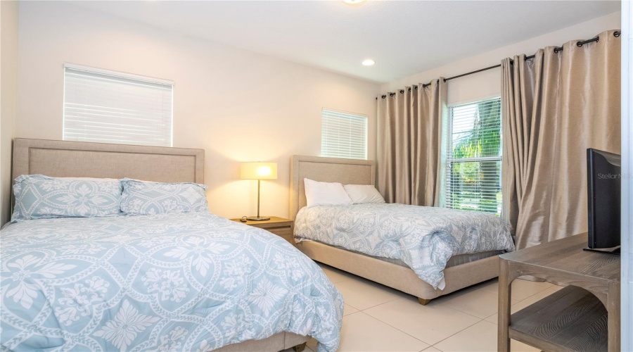 ORLANDO, Florida 32836, 7 Bedrooms Bedrooms, ,6 BathroomsBathrooms,Residential,For Sale,PIPPEN,0,MFRO6310847