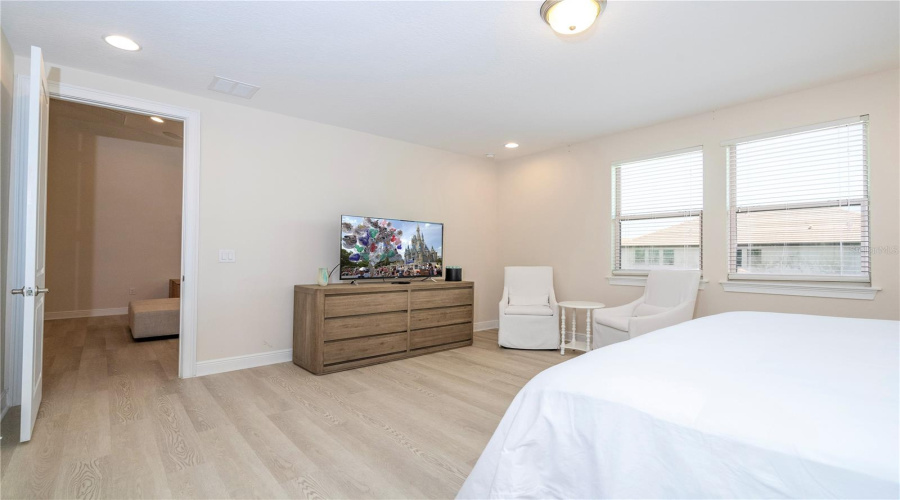 ORLANDO, Florida 32836, 7 Bedrooms Bedrooms, ,6 BathroomsBathrooms,Residential,For Sale,PIPPEN,0,MFRO6310847