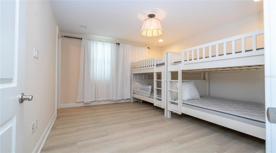 ORLANDO, Florida 32836, 7 Bedrooms Bedrooms, ,6 BathroomsBathrooms,Residential,For Sale,PIPPEN,0,MFRO6310847