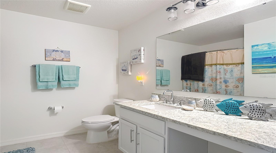 2nd Full Bathroom