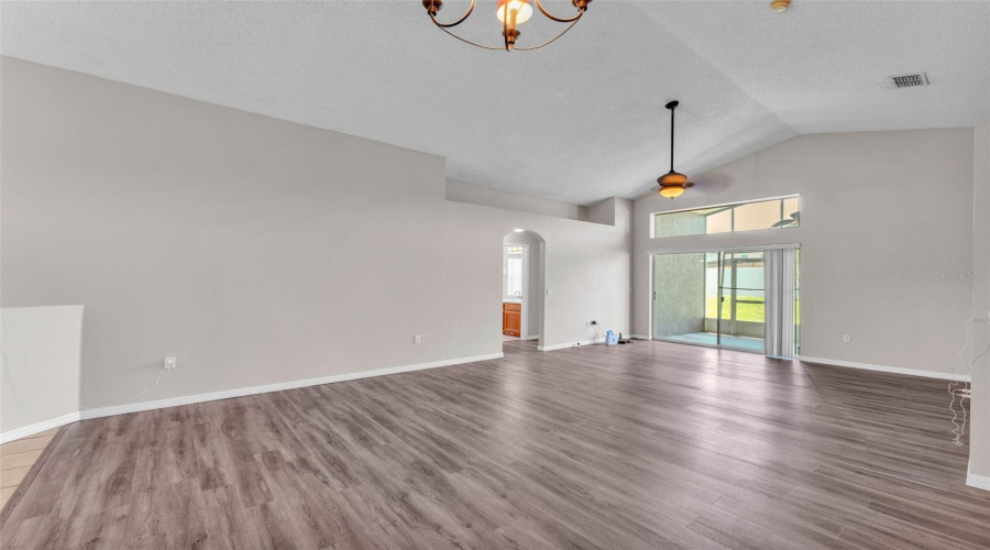 DAVENPORT, Florida 33837, 3 Bedrooms Bedrooms, ,2 BathroomsBathrooms,Residential,For Sale,SIR PHILLIPS,0,MFRL4953063