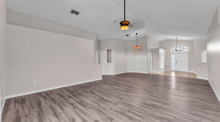 DAVENPORT, Florida 33837, 3 Bedrooms Bedrooms, ,2 BathroomsBathrooms,Residential,For Sale,SIR PHILLIPS,0,MFRL4953063