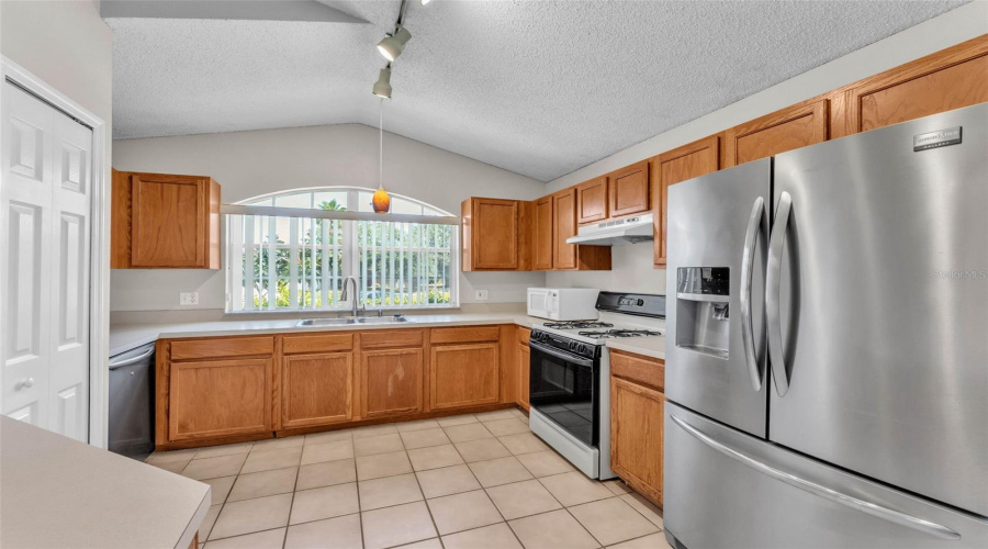 DAVENPORT, Florida 33837, 3 Bedrooms Bedrooms, ,2 BathroomsBathrooms,Residential,For Sale,SIR PHILLIPS,0,MFRL4953063