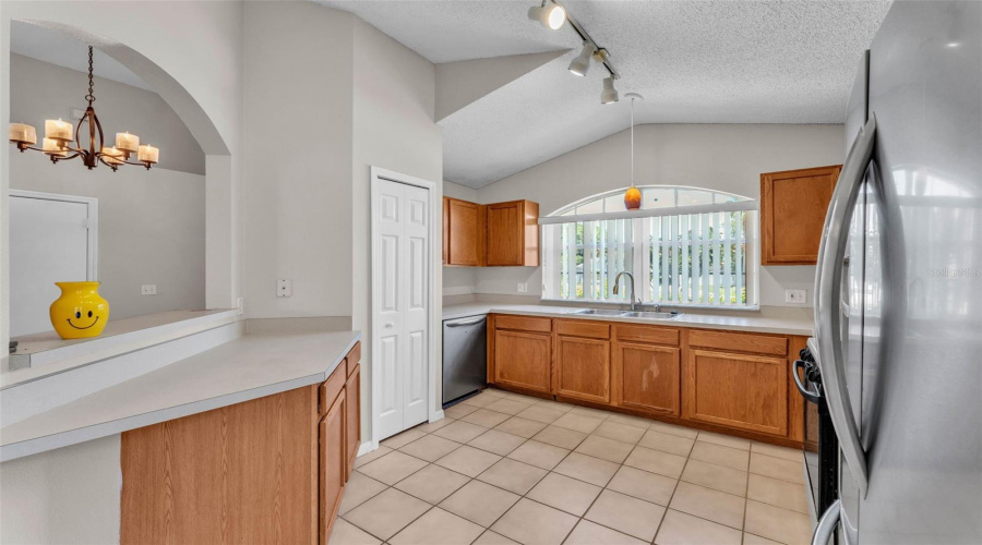DAVENPORT, Florida 33837, 3 Bedrooms Bedrooms, ,2 BathroomsBathrooms,Residential,For Sale,SIR PHILLIPS,0,MFRL4953063
