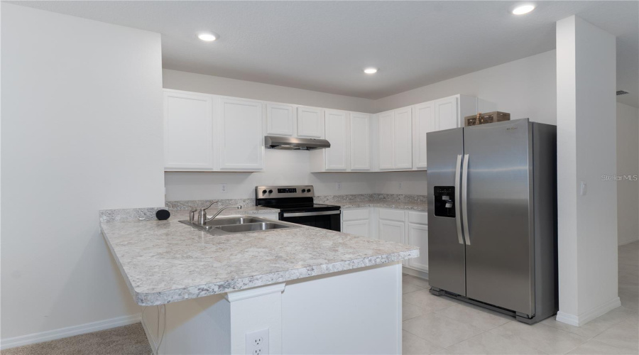 DAVENPORT, Florida 33837, 3 Bedrooms Bedrooms, ,2 BathroomsBathrooms,Residential,For Sale,BERRY,0,MFRO6311233