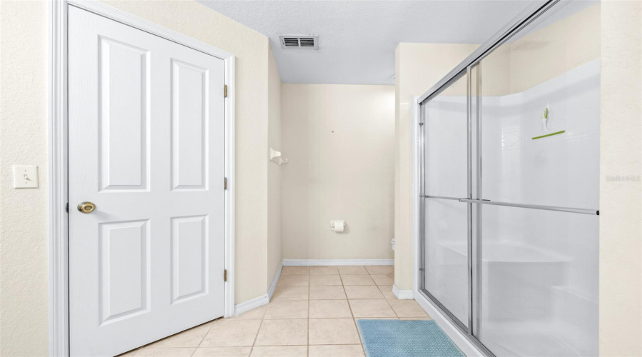 DAVENPORT, Florida 33896, 4 Bedrooms Bedrooms, ,3 BathroomsBathrooms,Residential,For Sale,RESERVE,0,MFRP4934910