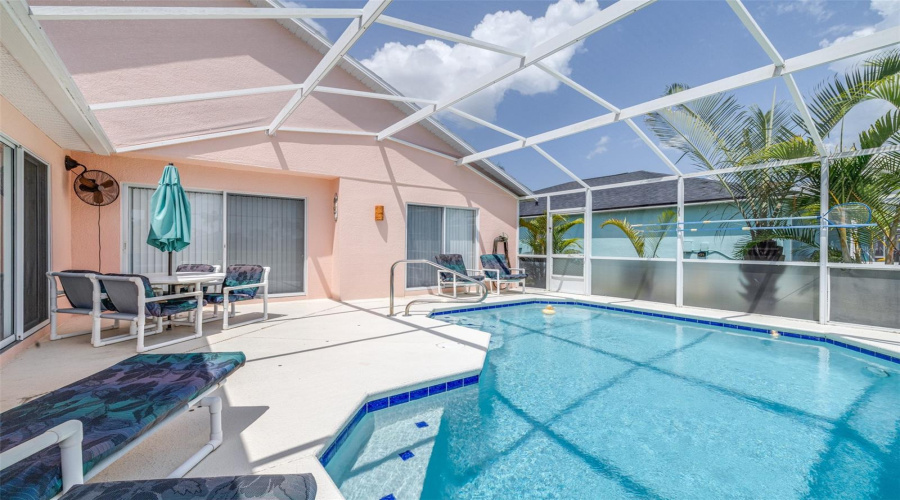 DAVENPORT, Florida 33896, 4 Bedrooms Bedrooms, ,3 BathroomsBathrooms,Residential,For Sale,RESERVE,0,MFRP4934910