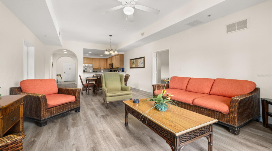 KISSIMMEE, Florida 34747, 3 Bedrooms Bedrooms, ,2 BathroomsBathrooms,Residential,For Sale,TREASURE TROVE,MFRS5127434