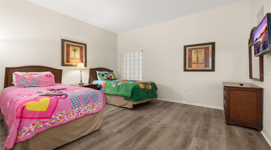 KISSIMMEE, Florida 34747, 3 Bedrooms Bedrooms, ,2 BathroomsBathrooms,Residential,For Sale,TREASURE TROVE,MFRS5127434