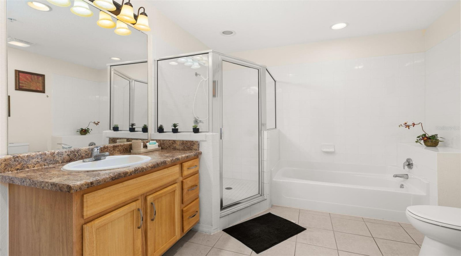 KISSIMMEE, Florida 34747, 3 Bedrooms Bedrooms, ,2 BathroomsBathrooms,Residential,For Sale,TREASURE TROVE,MFRS5127434