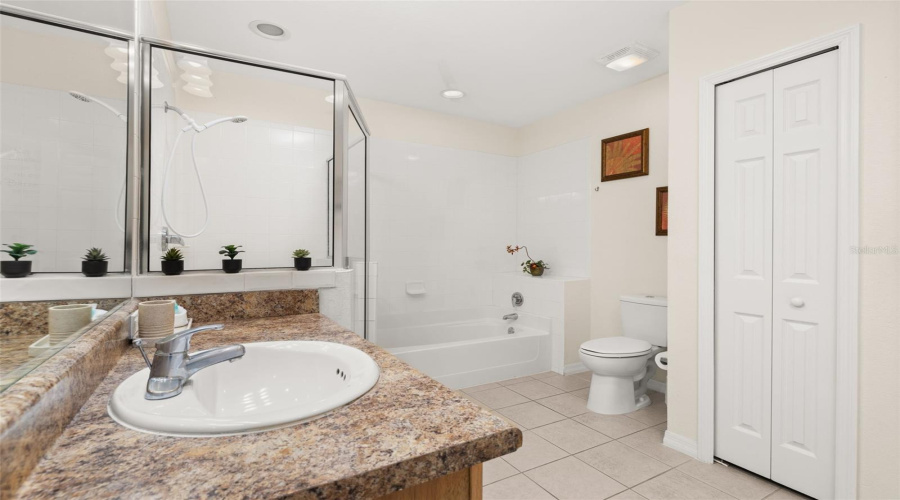KISSIMMEE, Florida 34747, 3 Bedrooms Bedrooms, ,2 BathroomsBathrooms,Residential,For Sale,TREASURE TROVE,MFRS5127434