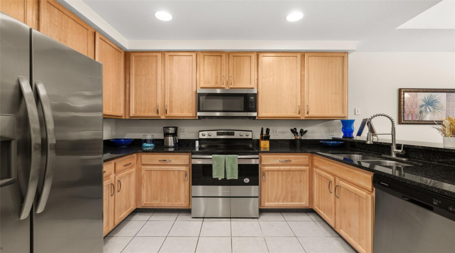 KISSIMMEE, Florida 34747, 3 Bedrooms Bedrooms, ,2 BathroomsBathrooms,Residential,For Sale,TREASURE TROVE,MFRS5127434
