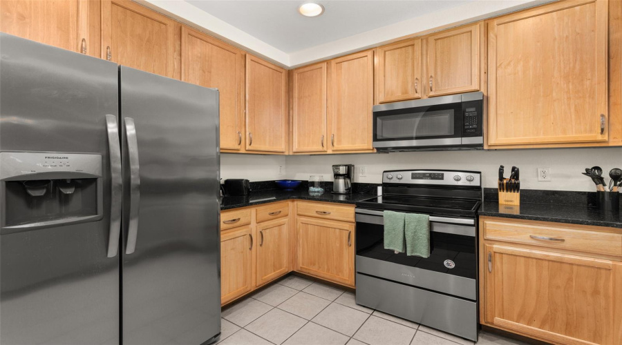 KISSIMMEE, Florida 34747, 3 Bedrooms Bedrooms, ,2 BathroomsBathrooms,Residential,For Sale,TREASURE TROVE,MFRS5127434