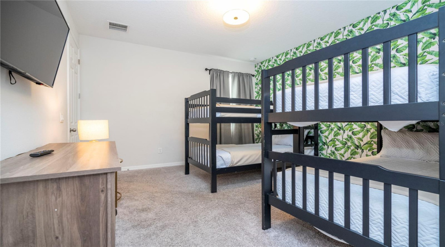 KISSIMMEE, Florida 34747, 6 Bedrooms Bedrooms, ,5 BathroomsBathrooms,Residential,For Sale,SUNSHINE RIDGE,0,MFRO6308908