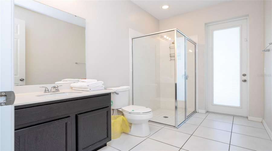 KISSIMMEE, Florida 34747, 6 Bedrooms Bedrooms, ,5 BathroomsBathrooms,Residential,For Sale,SUNSHINE RIDGE,0,MFRO6308908