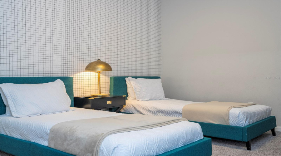 KISSIMMEE, Florida 34747, 6 Bedrooms Bedrooms, ,5 BathroomsBathrooms,Residential,For Sale,SUNSHINE RIDGE,0,MFRO6308908