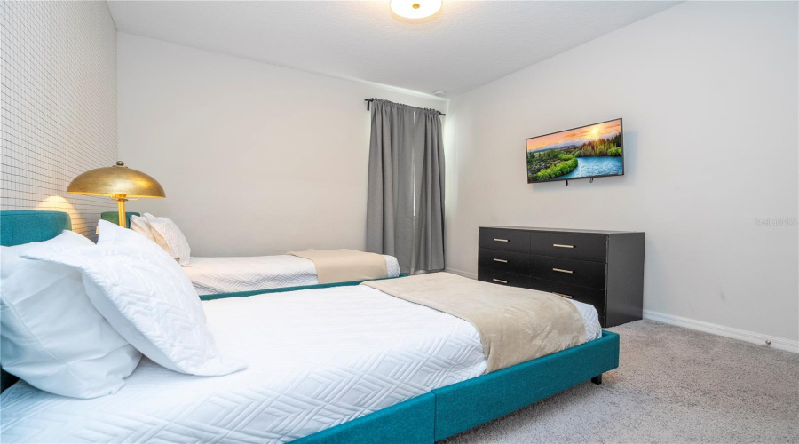 KISSIMMEE, Florida 34747, 6 Bedrooms Bedrooms, ,5 BathroomsBathrooms,Residential,For Sale,SUNSHINE RIDGE,0,MFRO6308908