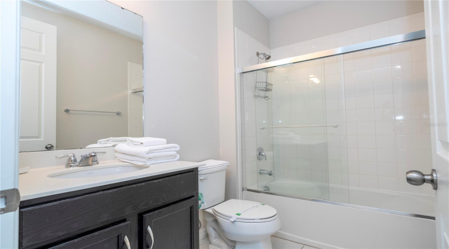 KISSIMMEE, Florida 34747, 6 Bedrooms Bedrooms, ,5 BathroomsBathrooms,Residential,For Sale,SUNSHINE RIDGE,0,MFRO6308908