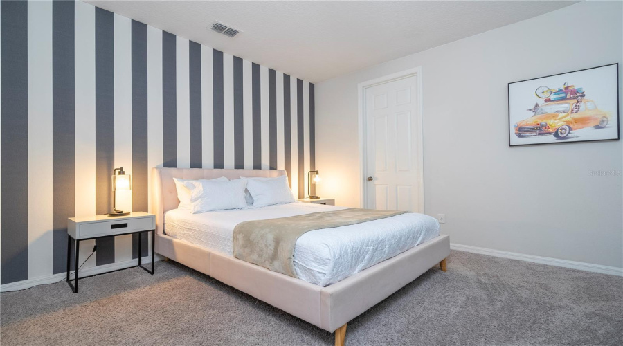 KISSIMMEE, Florida 34747, 6 Bedrooms Bedrooms, ,5 BathroomsBathrooms,Residential,For Sale,SUNSHINE RIDGE,0,MFRO6308908