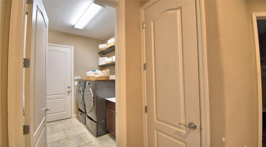 DAVENPORT, Florida 33837, 5 Bedrooms Bedrooms, ,4 BathroomsBathrooms,Residential,For Sale,PINEHURST,0,MFRP4934886