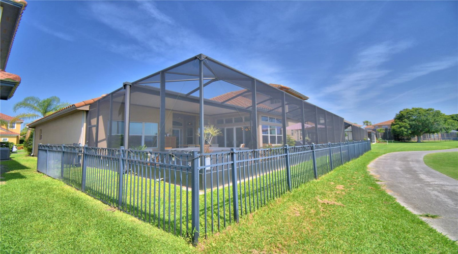 DAVENPORT, Florida 33837, 5 Bedrooms Bedrooms, ,4 BathroomsBathrooms,Residential,For Sale,PINEHURST,0,MFRP4934886