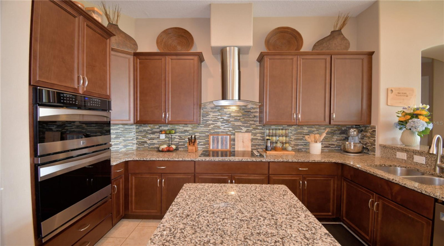 DAVENPORT, Florida 33837, 5 Bedrooms Bedrooms, ,4 BathroomsBathrooms,Residential,For Sale,PINEHURST,0,MFRP4934886