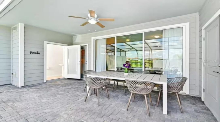 DAVENPORT, Florida 33837, 5 Bedrooms Bedrooms, ,4 BathroomsBathrooms,Residential,For Sale,OAK SPRING,0,MFRO6311254