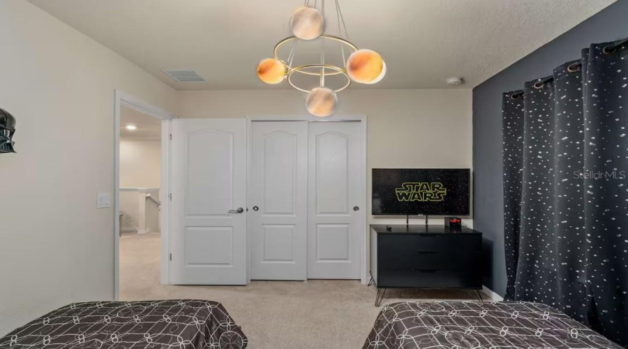 DAVENPORT, Florida 33837, 5 Bedrooms Bedrooms, ,4 BathroomsBathrooms,Residential,For Sale,OAK SPRING,0,MFRO6311254