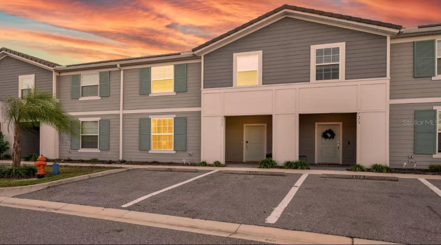 DAVENPORT, Florida 33837, 5 Bedrooms Bedrooms, ,4 BathroomsBathrooms,Residential,For Sale,OAK SPRING,0,MFRO6311254