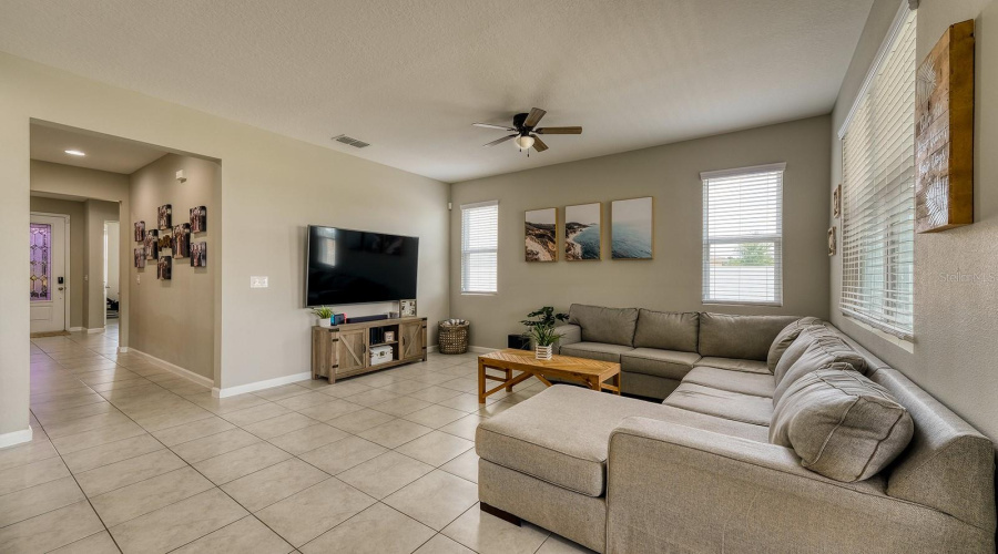 DAVENPORT, Florida 33837, 3 Bedrooms Bedrooms, ,2 BathroomsBathrooms,Residential,For Sale,BUCHANNAN,0,MFRO6310948