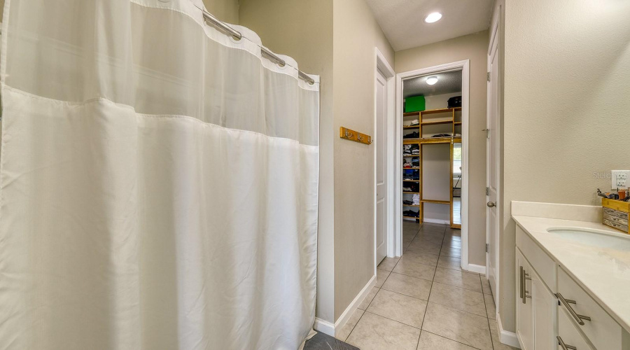 DAVENPORT, Florida 33837, 3 Bedrooms Bedrooms, ,2 BathroomsBathrooms,Residential,For Sale,BUCHANNAN,0,MFRO6310948