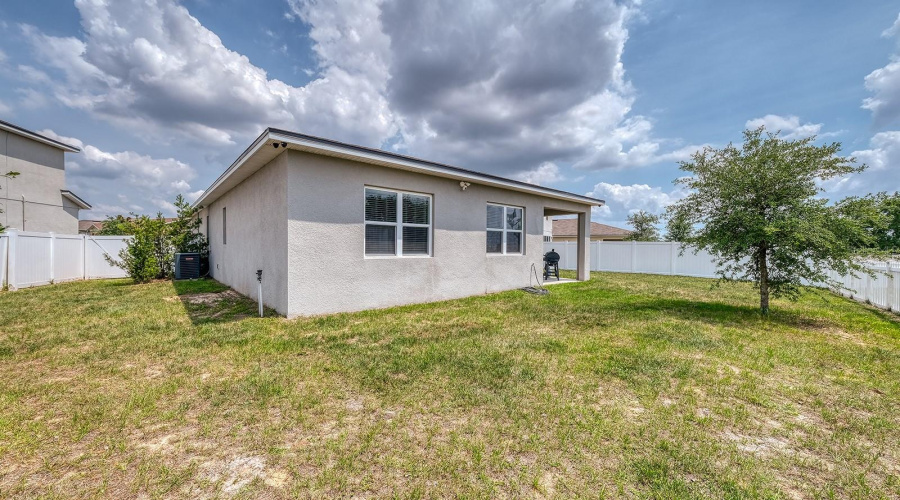 DAVENPORT, Florida 33837, 3 Bedrooms Bedrooms, ,2 BathroomsBathrooms,Residential,For Sale,BUCHANNAN,0,MFRO6310948