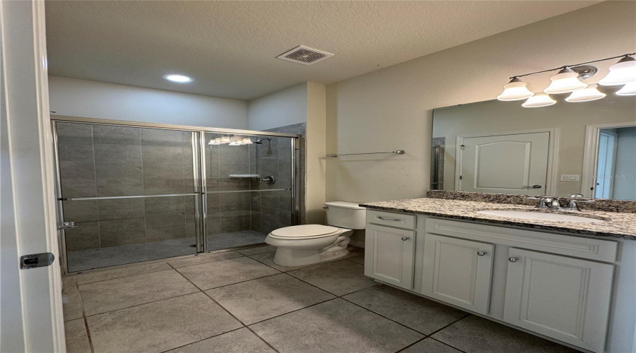 KISSIMMEE, Florida 34747, 5 Bedrooms Bedrooms, ,4 BathroomsBathrooms,Residential,For Sale,ZURICH,0,MFRO6311462