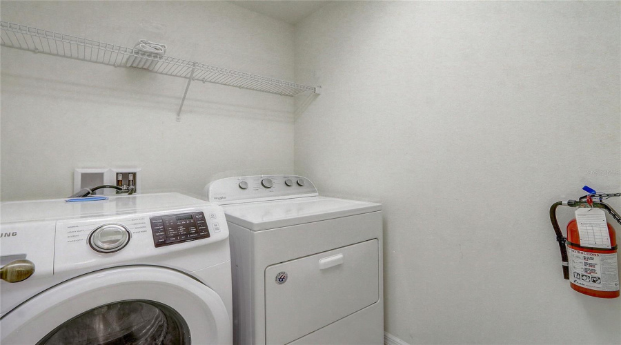 DAVENPORT, Florida 33837, 4 Bedrooms Bedrooms, ,3 BathroomsBathrooms,Residential,For Sale,ORANGE COSMOS,0,MFRO6311521