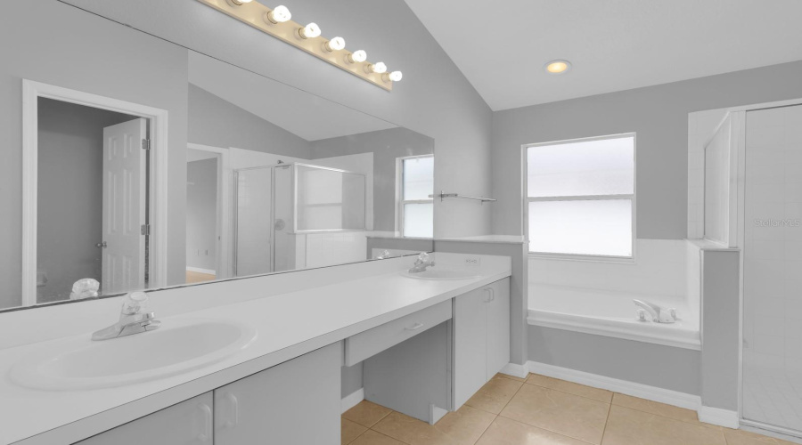 primary ensuite bathroom