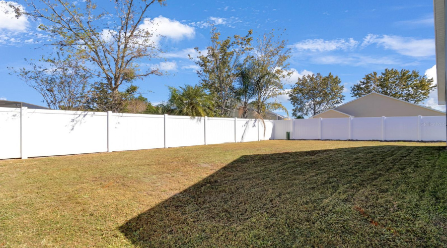 KISSIMMEE, Florida 34746, 4 Bedrooms Bedrooms, ,2 BathroomsBathrooms,Residential,For Sale,EAGLE POINTE,0,MFRS5126811