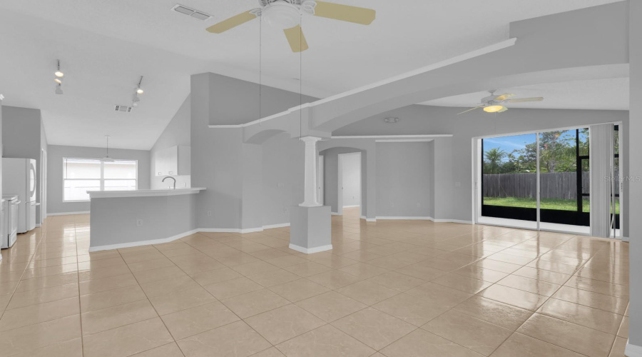 Kitchen, Family & Dining open floor plan