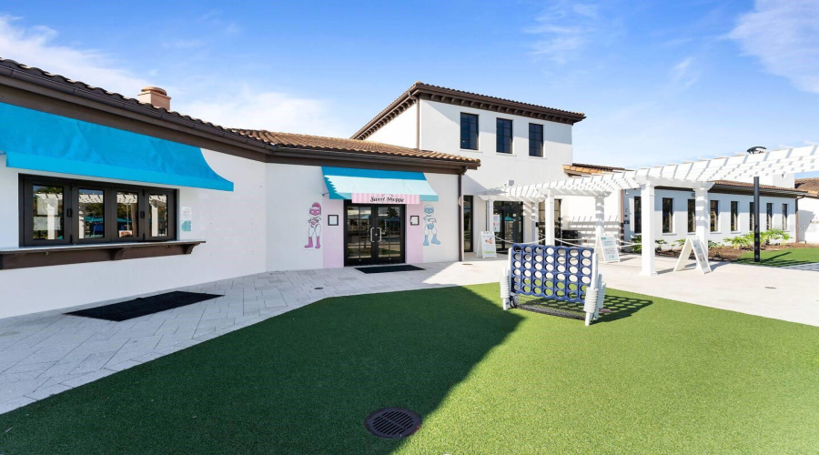 KISSIMMEE, Florida 34747, 9 Bedrooms Bedrooms, ,6 BathroomsBathrooms,Residential,For Sale,BENGAL,0,MFRO6304915