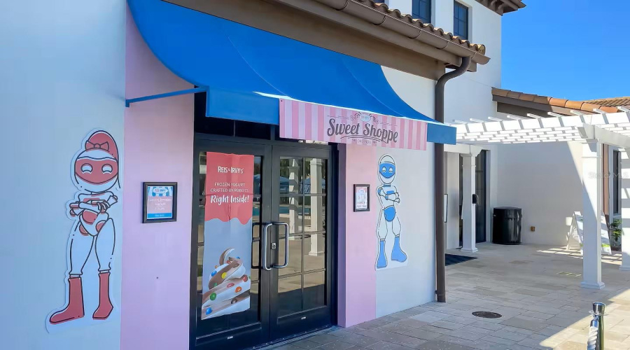 KISSIMMEE, Florida 34747, 9 Bedrooms Bedrooms, ,6 BathroomsBathrooms,Residential,For Sale,BENGAL,0,MFRO6304915