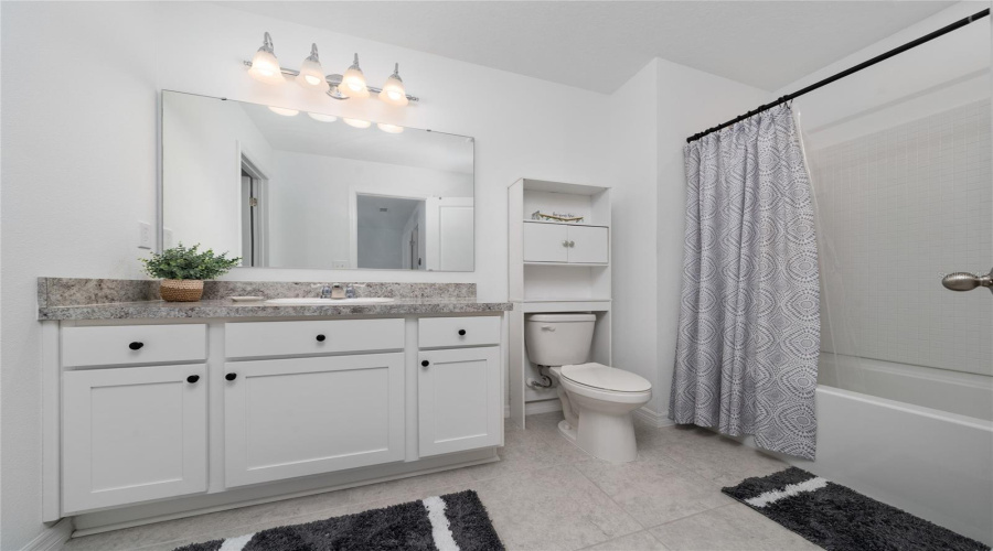 DAVENPORT, Florida 33837, 3 Bedrooms Bedrooms, ,2 BathroomsBathrooms,Residential,For Sale,MERRILL,0,MFRS5127411