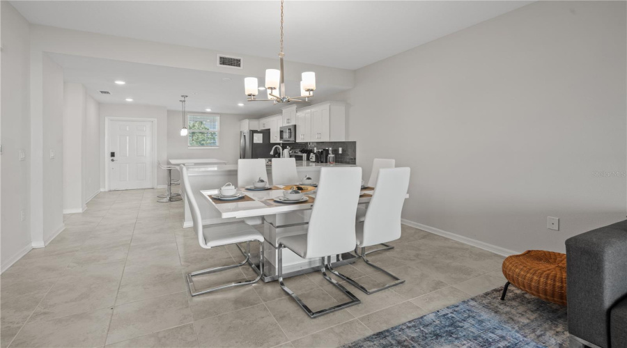 KISSIMMEE, Florida 34746, 2 Bedrooms Bedrooms, ,2 BathroomsBathrooms,Residential,For Sale,PARADOX,0,MFRS5127233