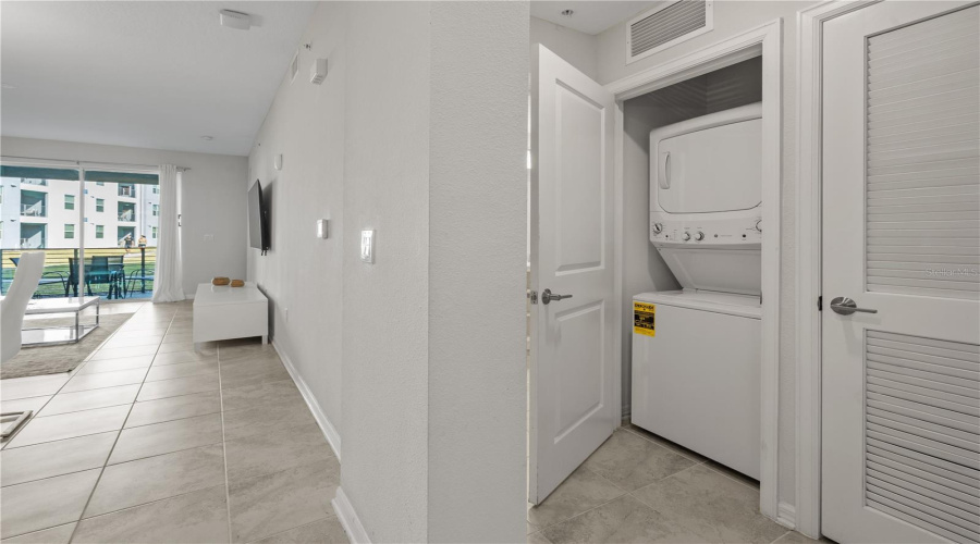 KISSIMMEE, Florida 34746, 2 Bedrooms Bedrooms, ,2 BathroomsBathrooms,Residential,For Sale,PARADOX,0,MFRS5127233