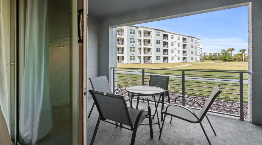 KISSIMMEE, Florida 34746, 2 Bedrooms Bedrooms, ,2 BathroomsBathrooms,Residential,For Sale,PARADOX,0,MFRS5127233