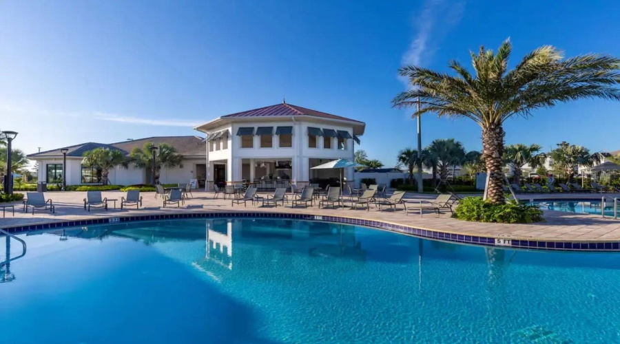 KISSIMMEE, Florida 34746, 2 Bedrooms Bedrooms, ,2 BathroomsBathrooms,Residential,For Sale,PARADOX,0,MFRS5127233