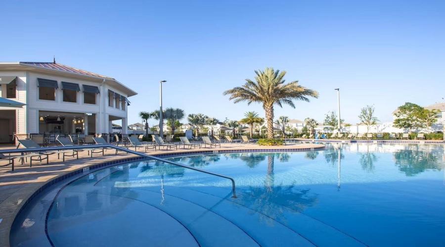KISSIMMEE, Florida 34746, 2 Bedrooms Bedrooms, ,2 BathroomsBathrooms,Residential,For Sale,PARADOX,0,MFRS5127233